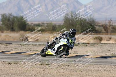 media/Oct-04-2025-CVMA (Sat) [[408bcdd6e4]]/Race 13-Amateur Supersport Open/